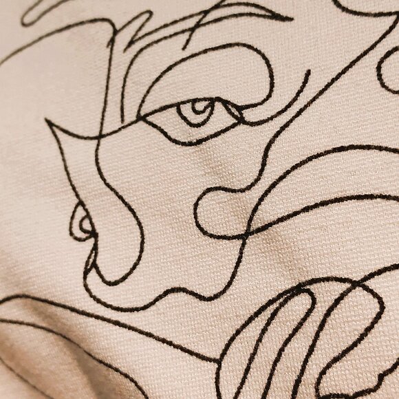 GRAPHIC CREAM & BLACK LEGGINGS, SMALL, POLY. - Picture 4 of 5